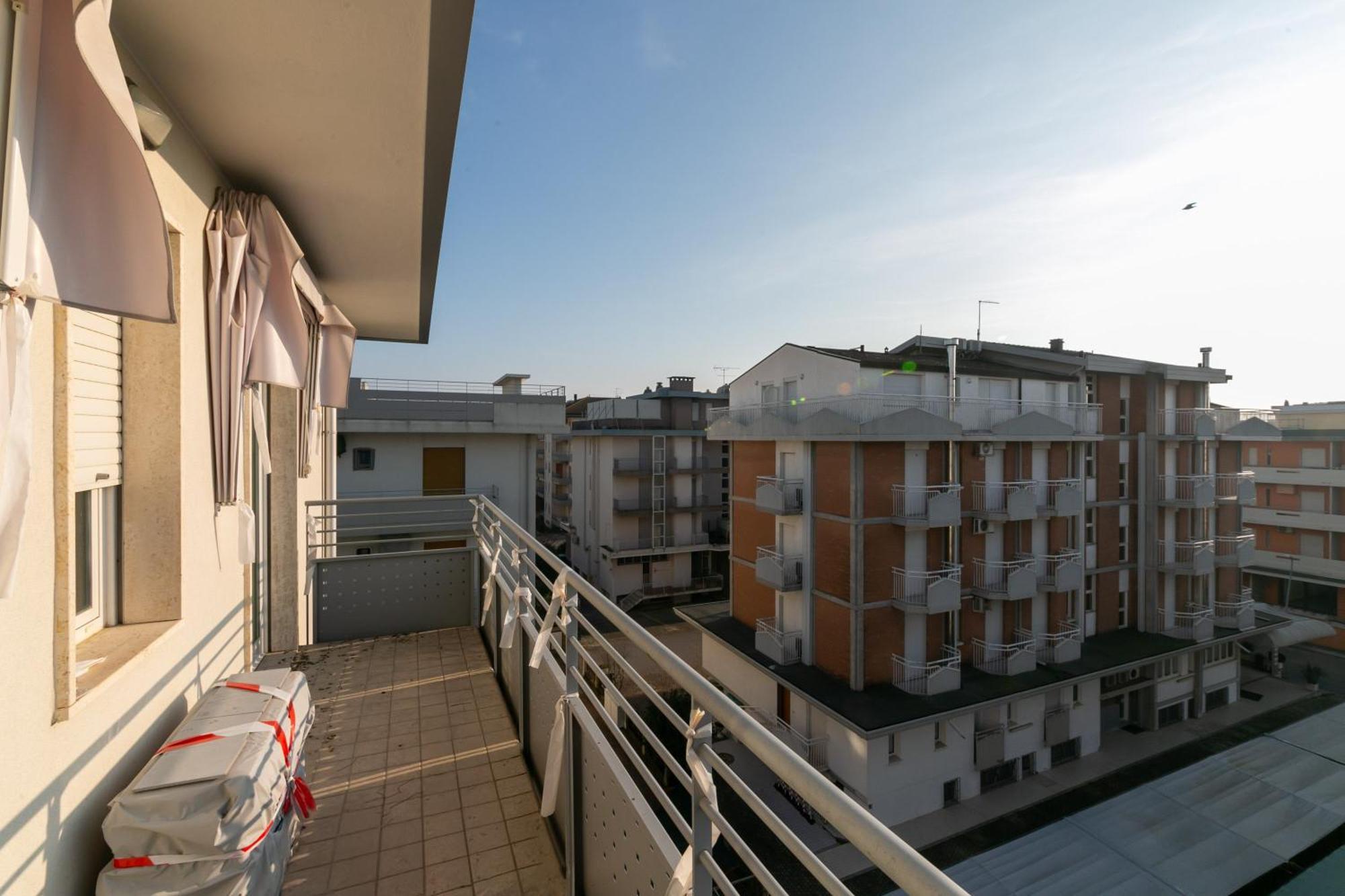 Apartment Family Apartments-nobili 17-carraro Immobiliare Lido di Jesolo